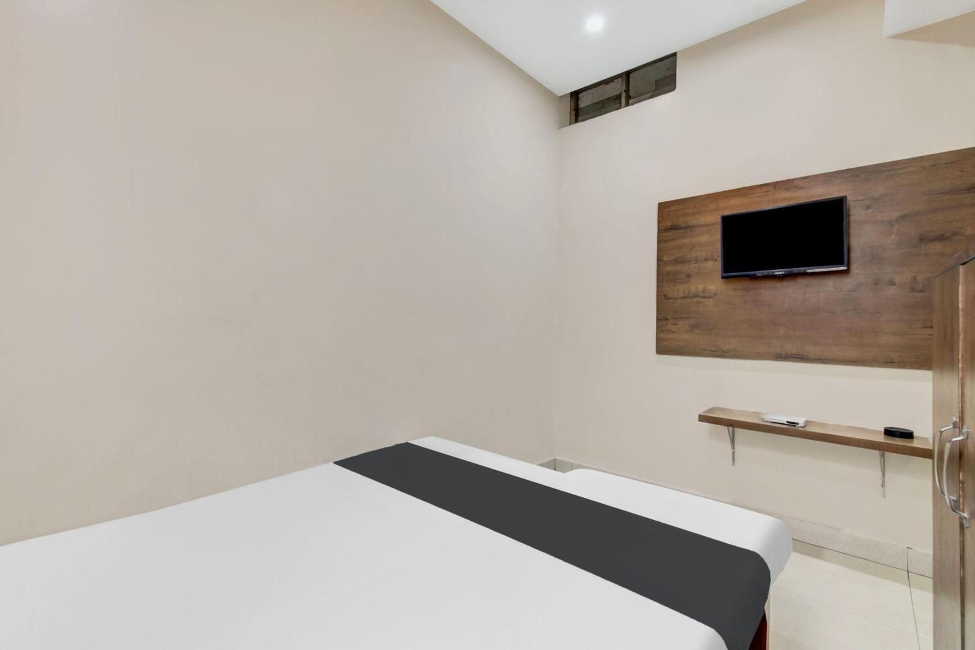 Hotel Spot On Shree Ram Residency à Hubli Extérieur photo